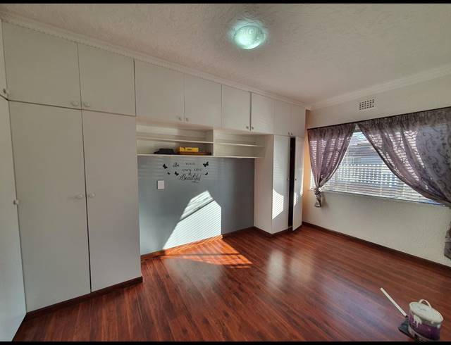 2 BEDROOM APARTMENT RENTED IN GLENLILLY